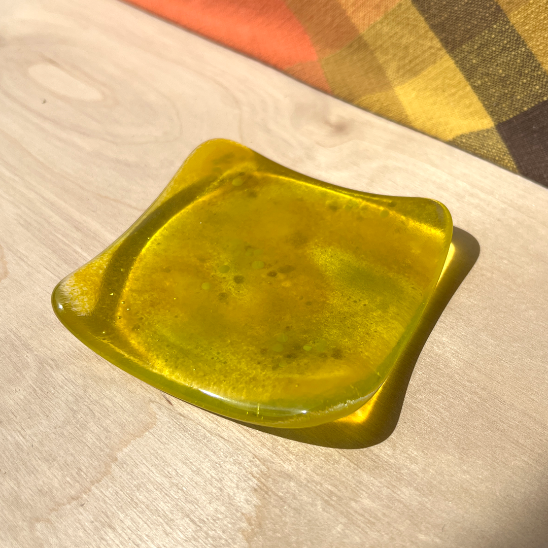 Tiny Clear Gradient Trinket Dishes